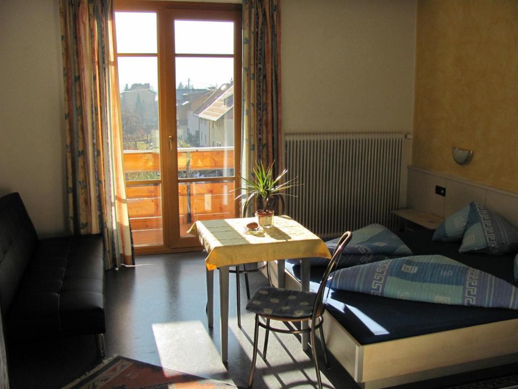 Pension Laerchenhof Döbriach Pokoj fotografie